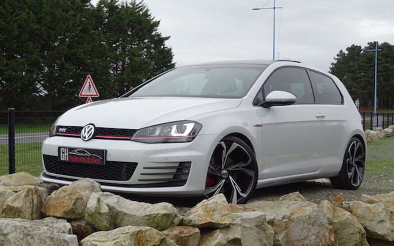 VENDU Volkswagen Golf VII 2.0 TSI 220ch GTI - GH Automobiles