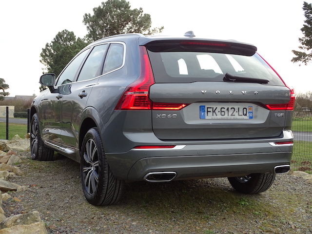 Volvo XC60 T8 Twin Engine AWD Geartronic - Voges Automobile GmbH